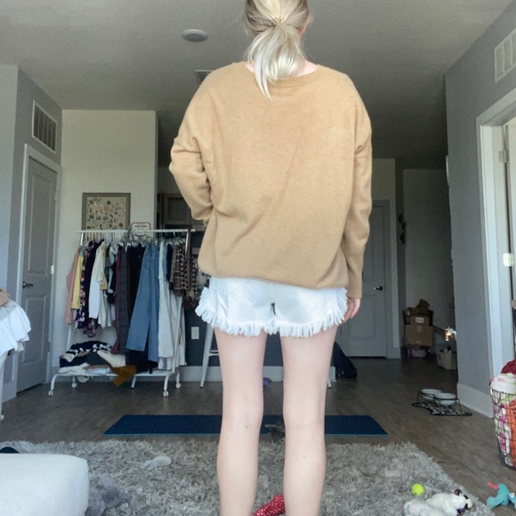 Brown v-neck cashmere sweater - Picture 2 of 3